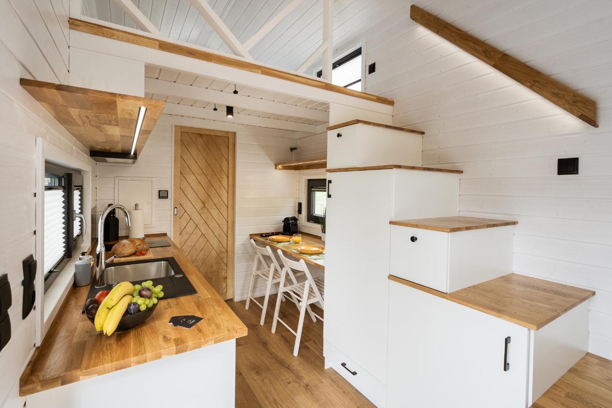Staymoovers - Tinyhouse 자토르 외부 사진