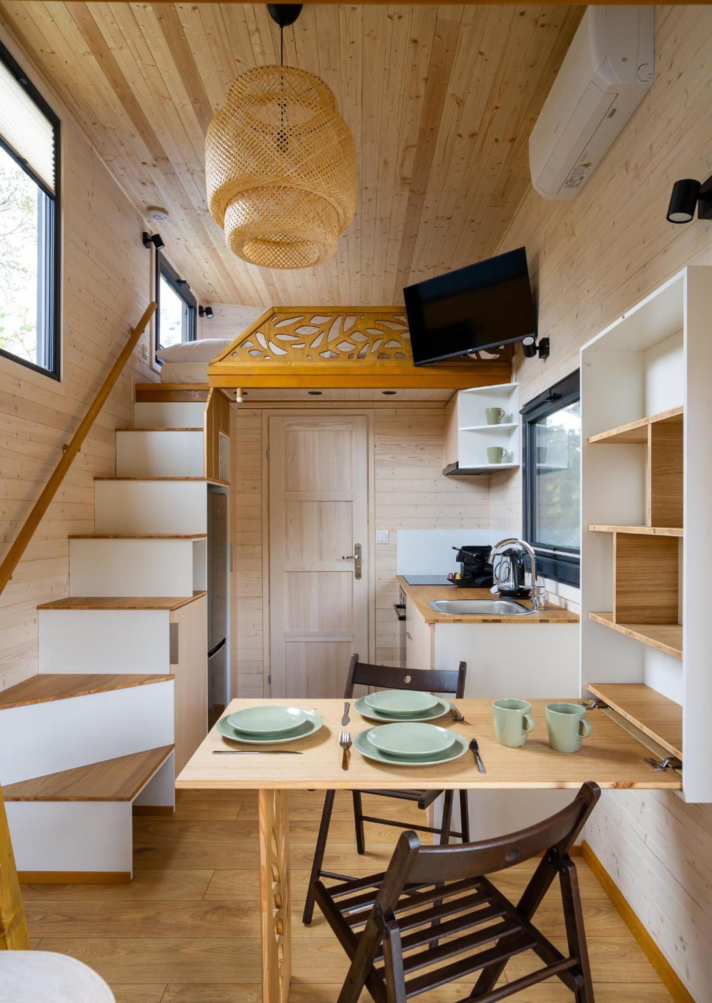 Staymoovers - Tinyhouse 자토르 외부 사진