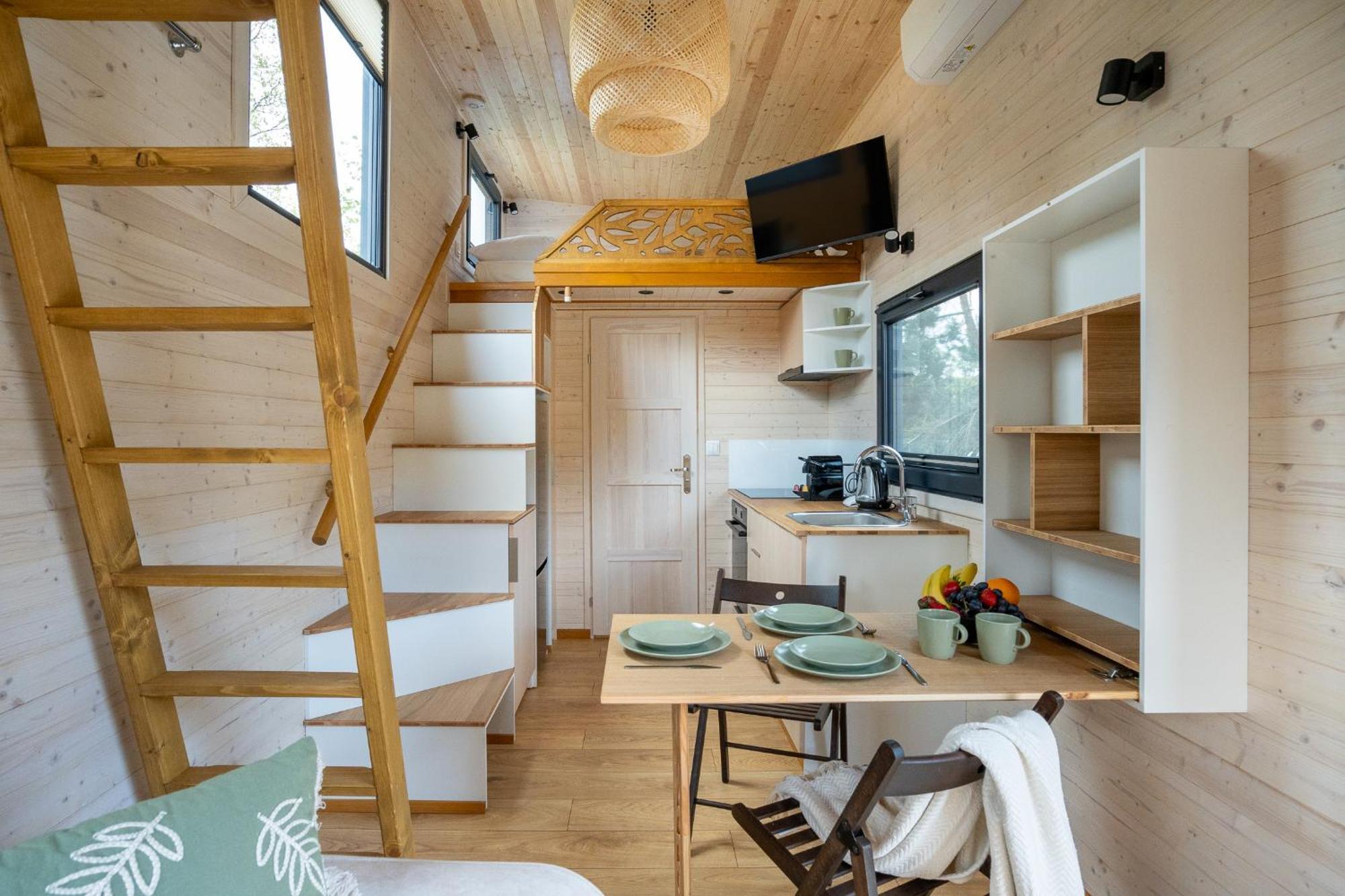 Staymoovers - Tinyhouse 자토르 외부 사진